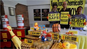 Protesta contra los ftalatos en los juguetes