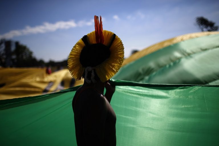 Indigenous People Manifest In Brasília, Brazil Indígenas Fazem Manifestação Em Brasília