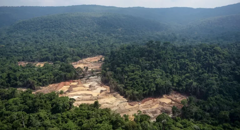 Garimpo Terra Indígena