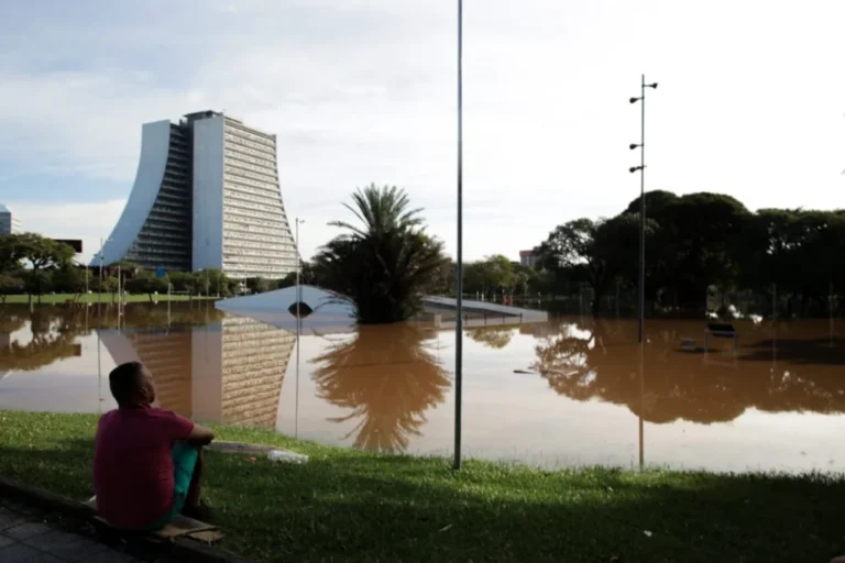 Enchente De Porto Alegre Esquecida