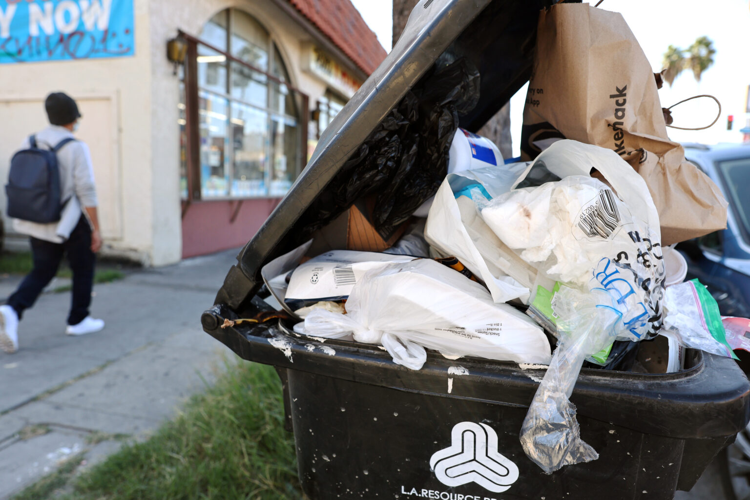 Only 5 percent of u.s. plastic recycled, according to new greenpeace report